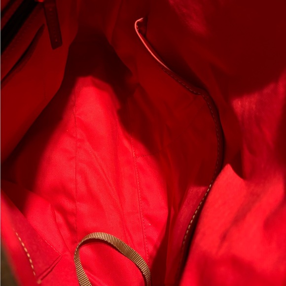 Dooney and Bourke Florentine Domed Buckle Satchel very gorgeous bag! - Picture 7 of 9